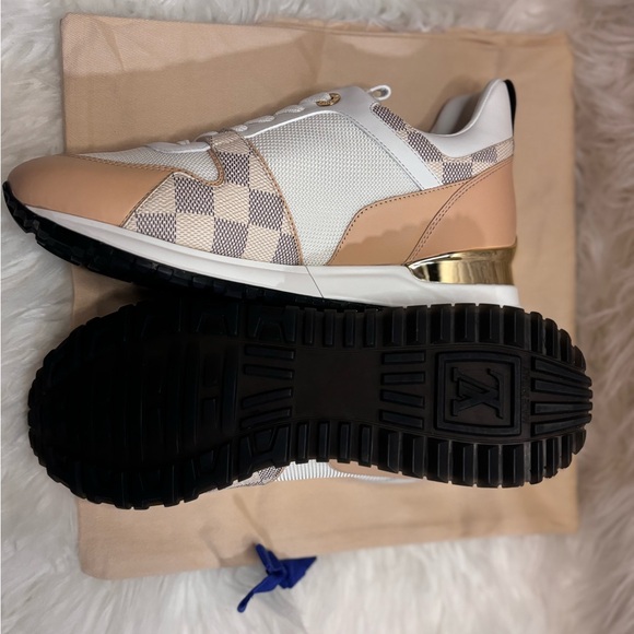 Louis Vuitton sneakers - Picture 3 of 7